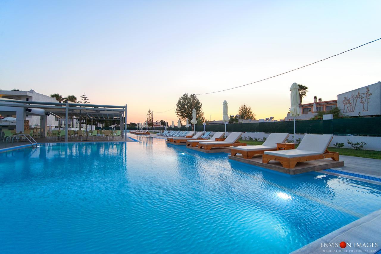 Frosini Hotel Lambi  Exteriér fotografie